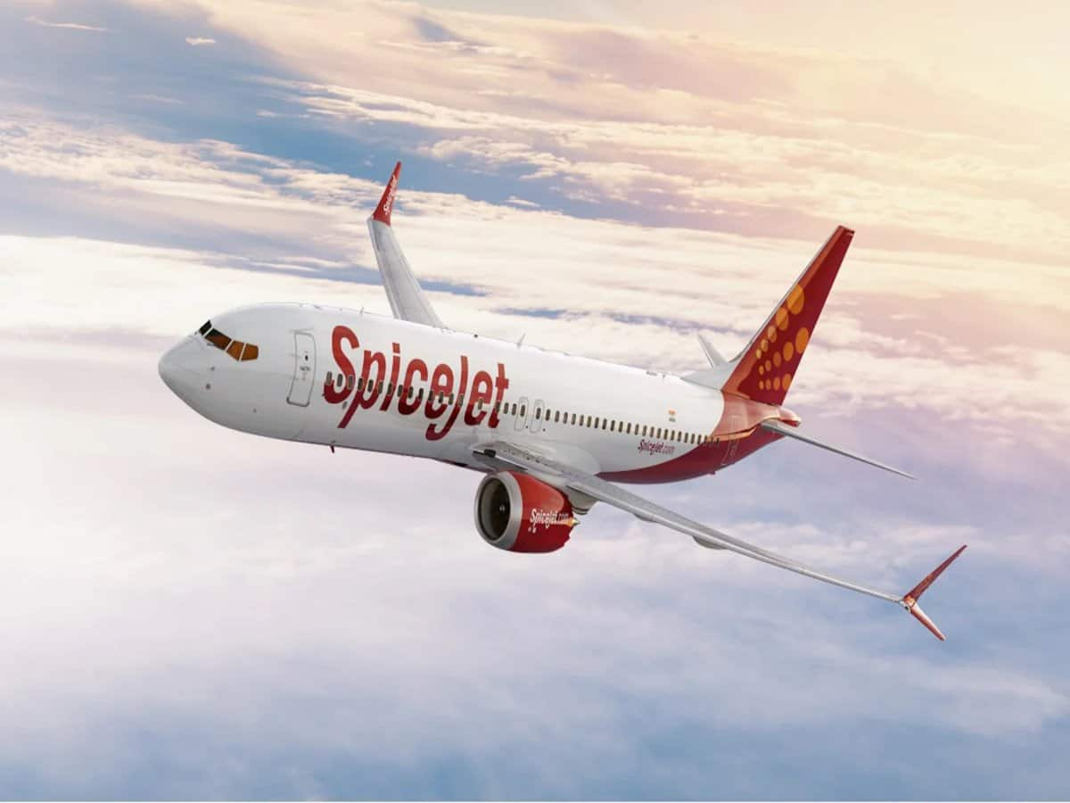 SpiceJet Shares Slide 3% After Supreme Court Ruling on Aircraft Engines