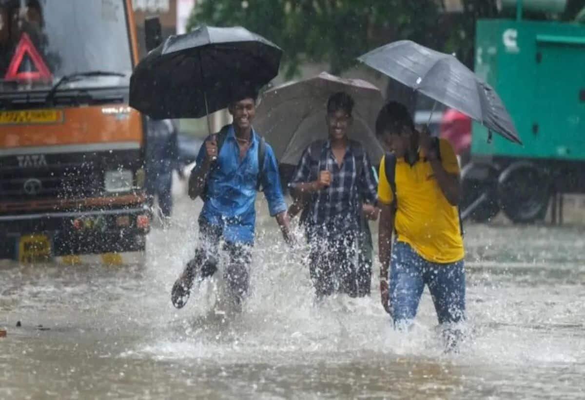 Severe Weather Alert: Heavy Rain Hits Maharashtra, Mumbai; Latest Updates for Delhi, UP, & Bihar