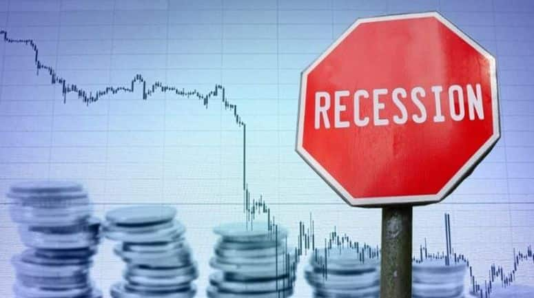 Is America Facing a 2008 Recession Repeat? Interest Rates Drop Again!