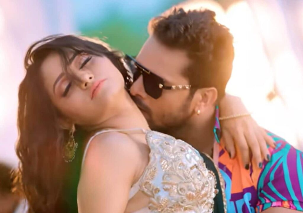 Khesari Lal Yadav's Song Causes a Sensation: Shweta Sharma's Mesmerizing Dance Steals the Show!