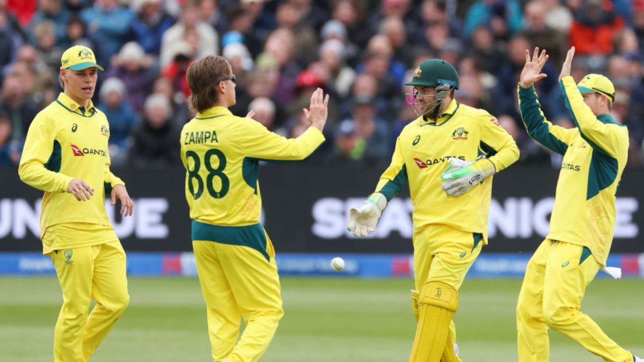 Australia Clinches ODI Series Victory Over England in Just 21 Overs!