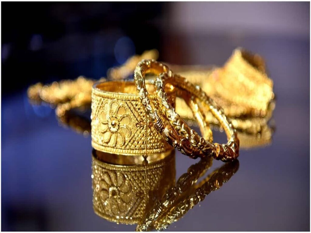 Gold Prices Soar in Delhi & Indore: Silver Rises by ₹700 Today!