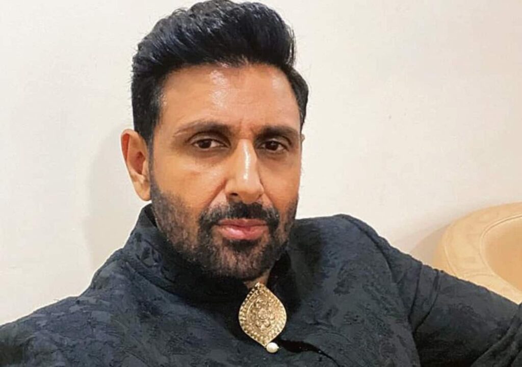 Actor Pravin Dabas in Critical Condition After Road Accident, Currently in ICU