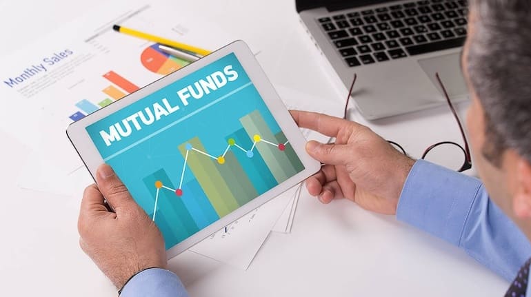 Hybrid Funds: Lower Risk Investment Amid High Valuations?