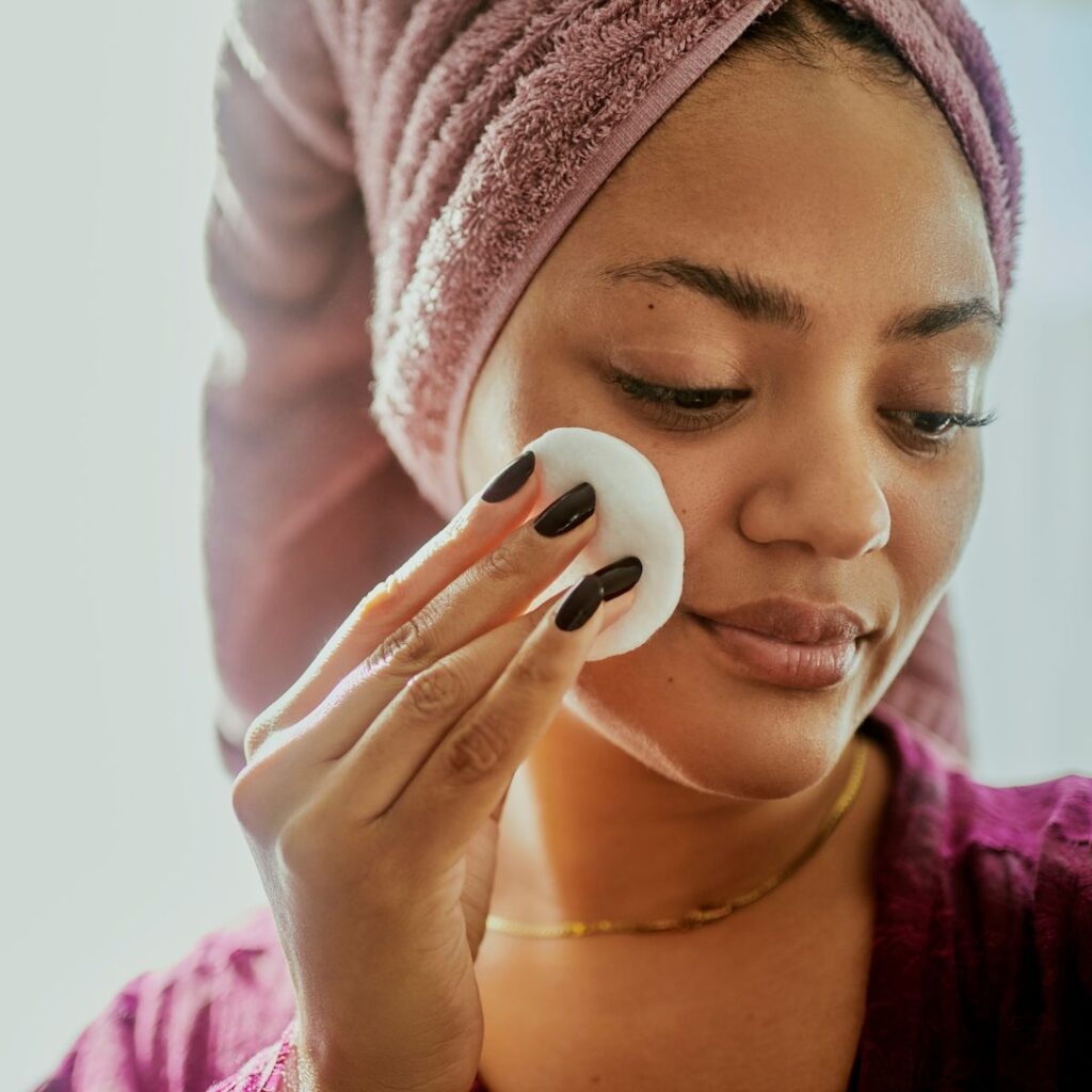 The Ultimate Acne Treatment Guide: Say Goodbye to Pimples, Blackheads, and Breakouts!