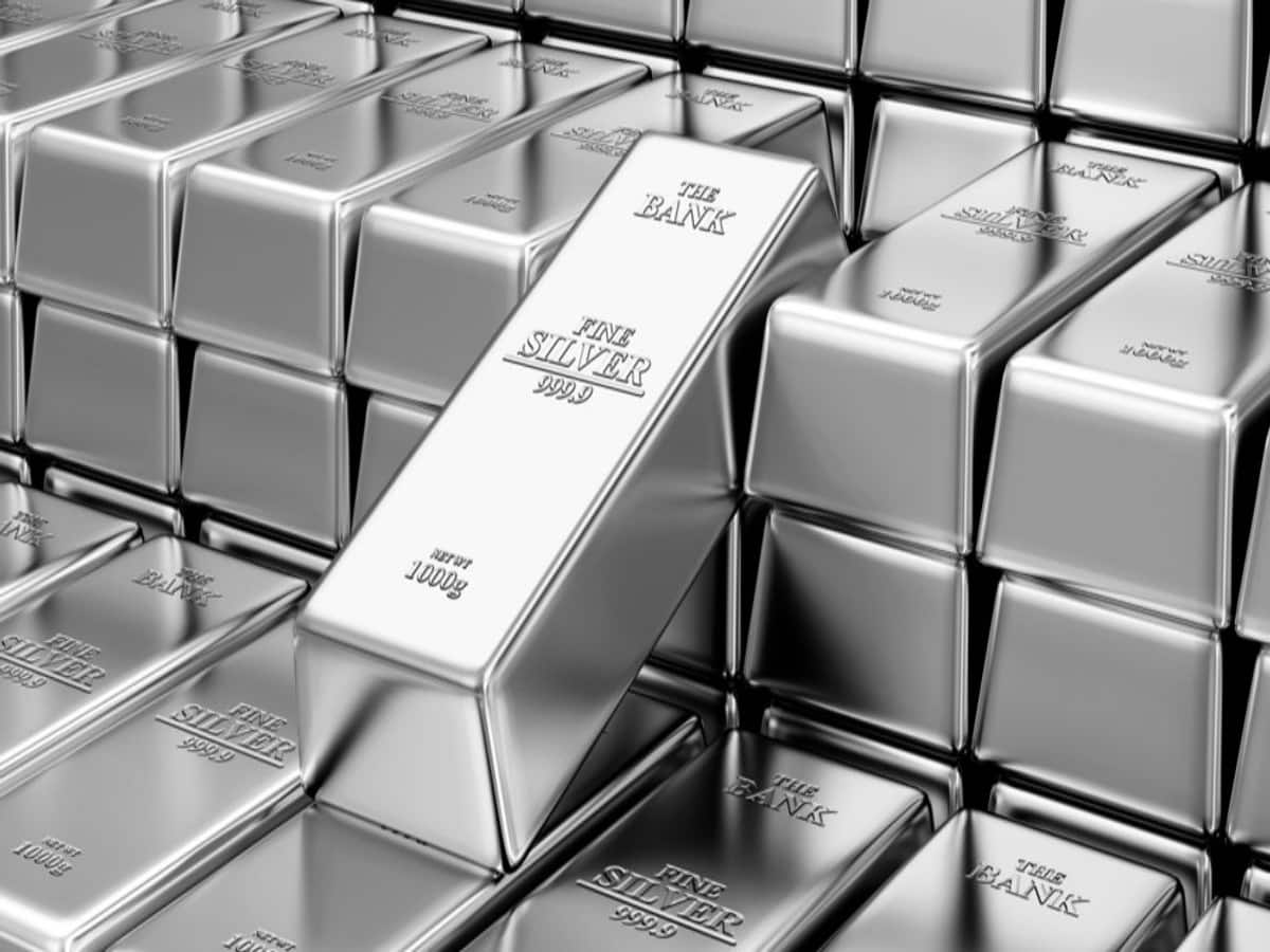 Silver Derivatives Launching Soon on IIBX During Navratri: GIFT City Update