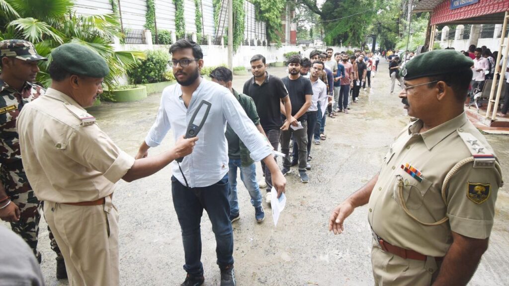 UPSC Mains Exam Begins Today: Only These Candidates Gain Entry!