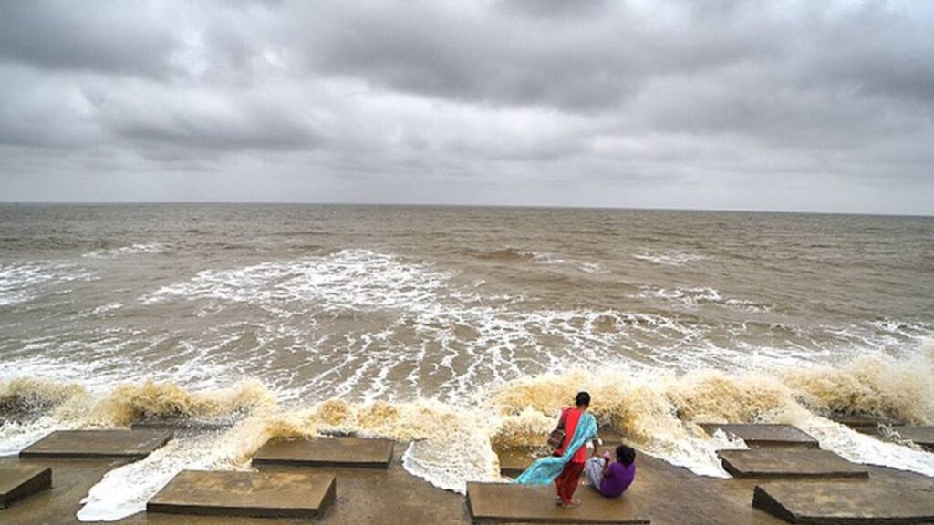 উত্তাল হবে সমুদ্র, বইবে ঝোড়ো হাওয়া, দক্ষিণবঙ্গের ৬ জেলায় ধেয়ে আসছে প্রবল দুর্যোগ