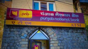 pnb q2 results net profit soars 145% yoy to ₹4,303 crore! should i buy ?