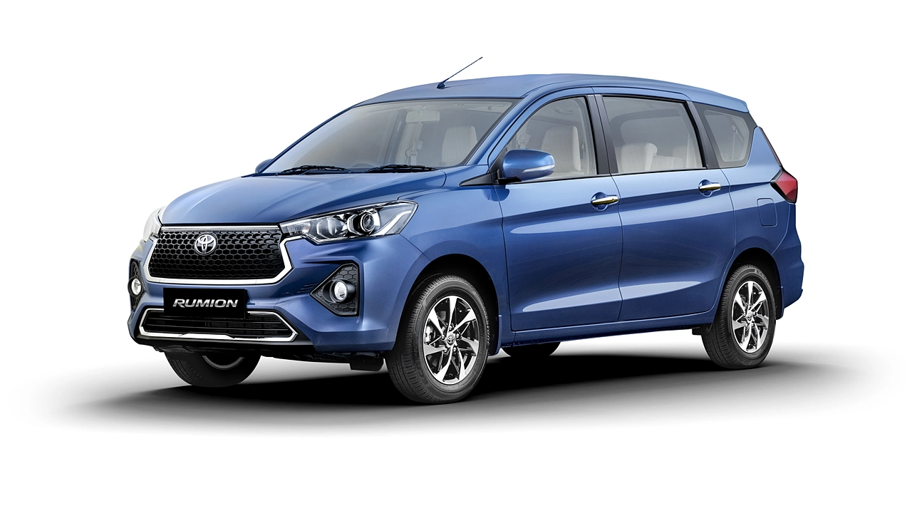 Discover the Toyota Rumion: A Feature-Packed 7-Seater MUV Choice!