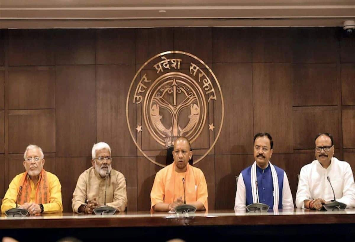 Yogi Government to Offer Interest-Free Loans up to Rs 5 Lakh for 8th Pass Youth Employment