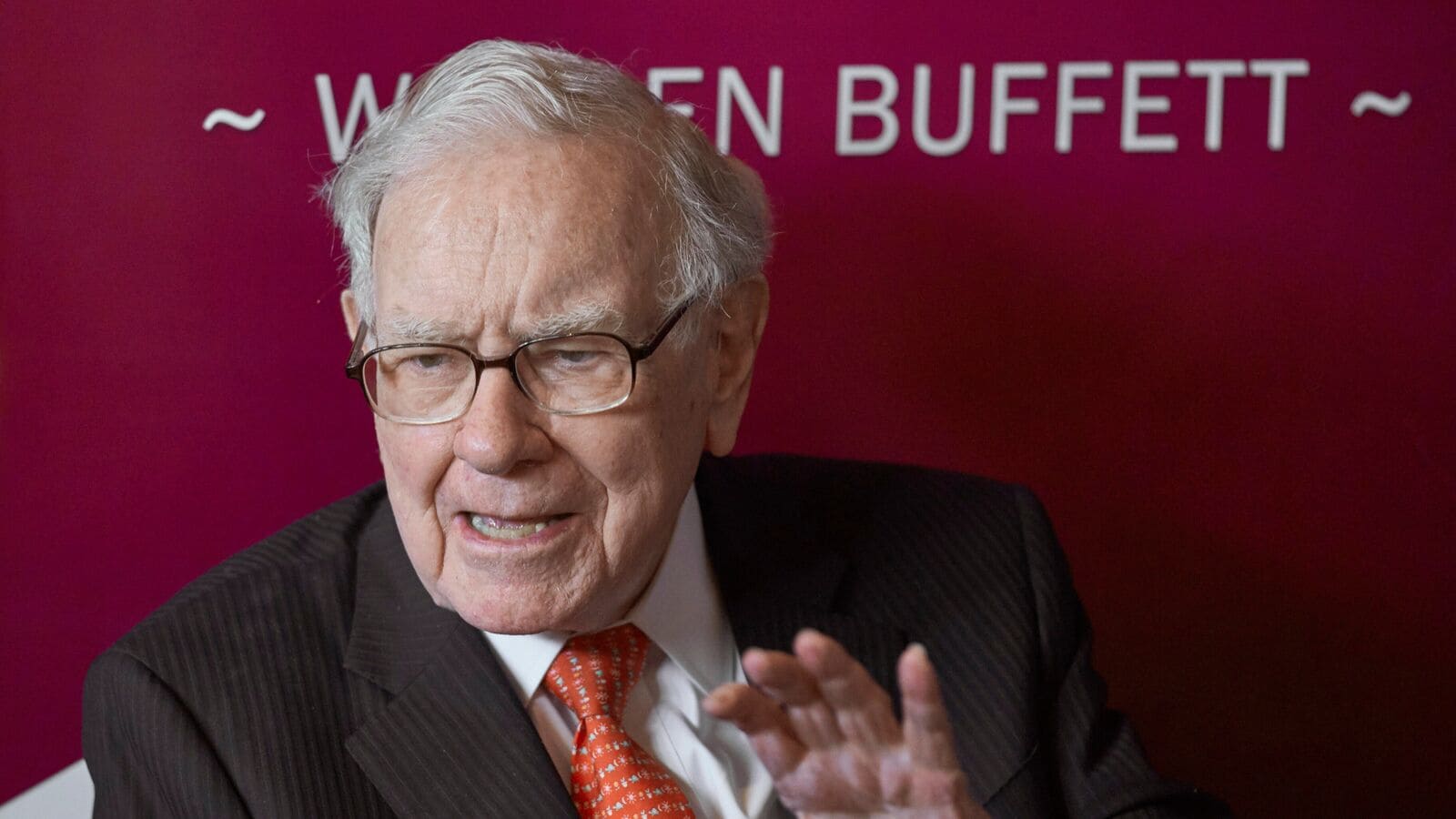 Warren Buffett Reduces Bank of America Stake Below 10%: What This Means for Investors