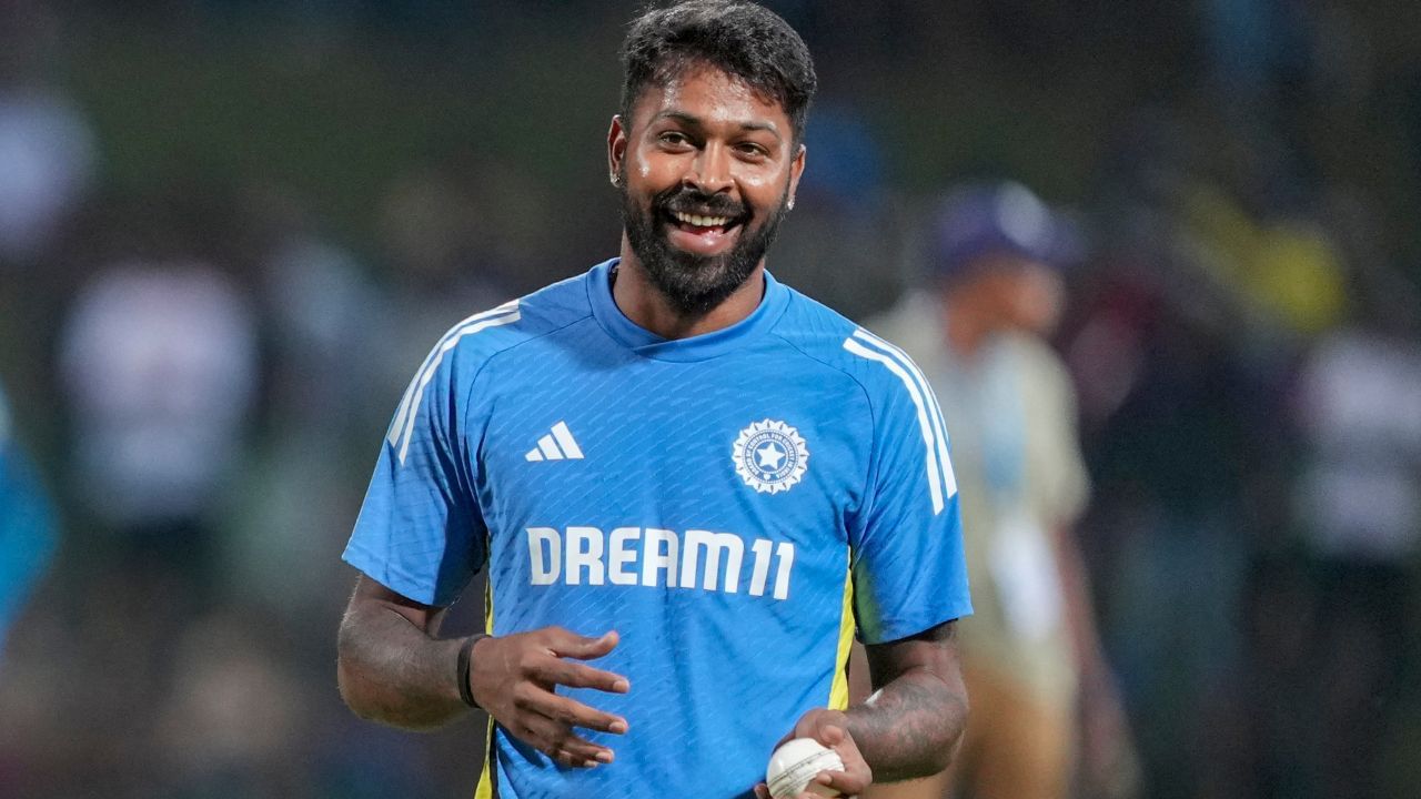 Hardik Pandya's Birthday: The Journey from Leg Spinner to Fast Bowler - Meet the Key Influencer!