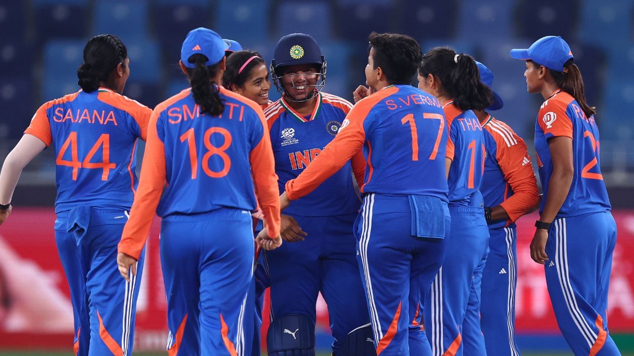 T20 World Cup: India Aces Sri Lanka with Kaur & Mandhana's Stellar Performance