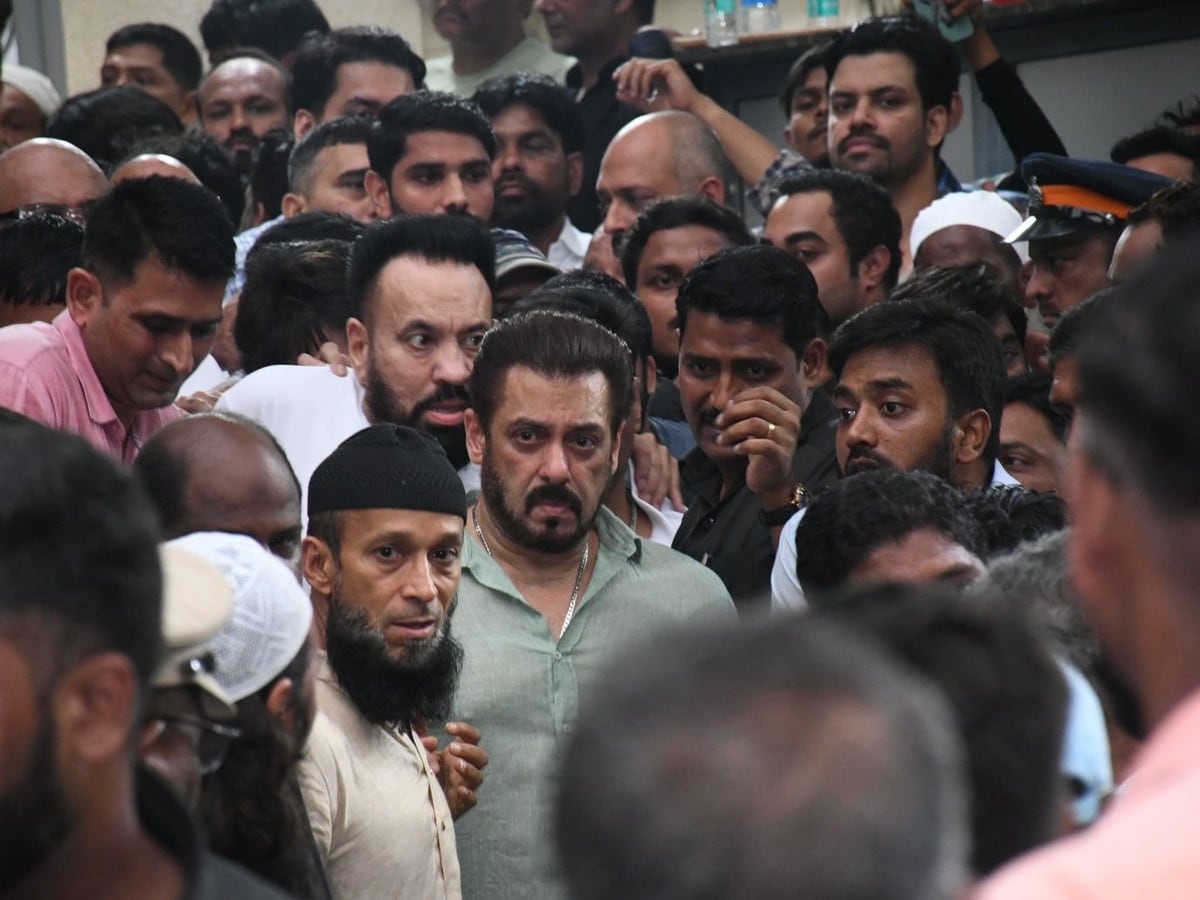 Salman Khan Pays Tribute to Baba Siddiqui Amidst Heavy Security